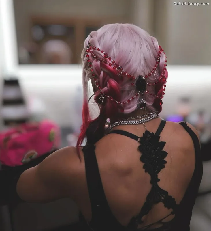 Sasha Banks photo 8 of 776
