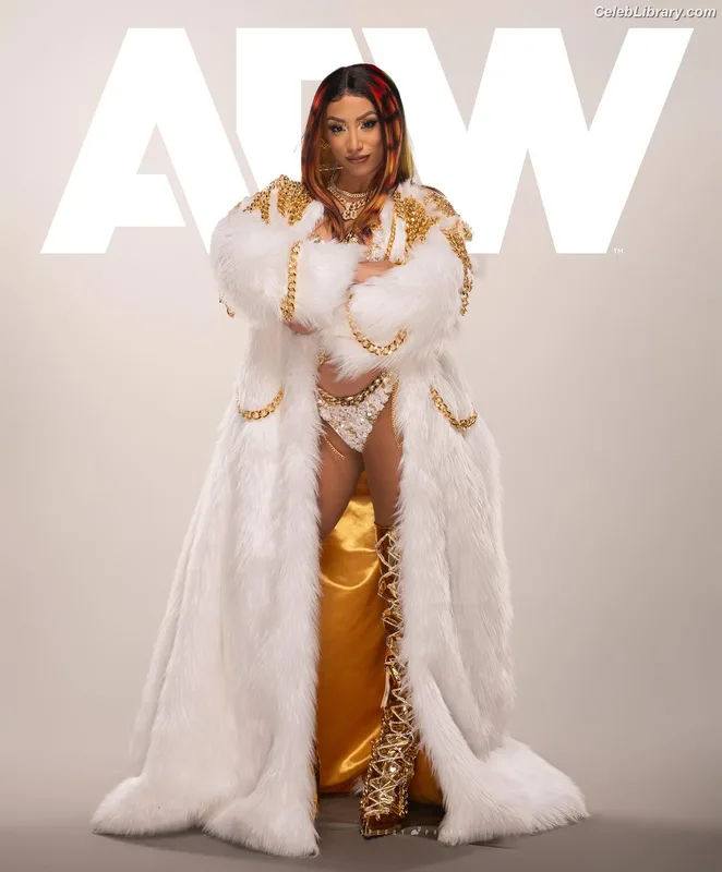Sasha Banks photo 6 of 776