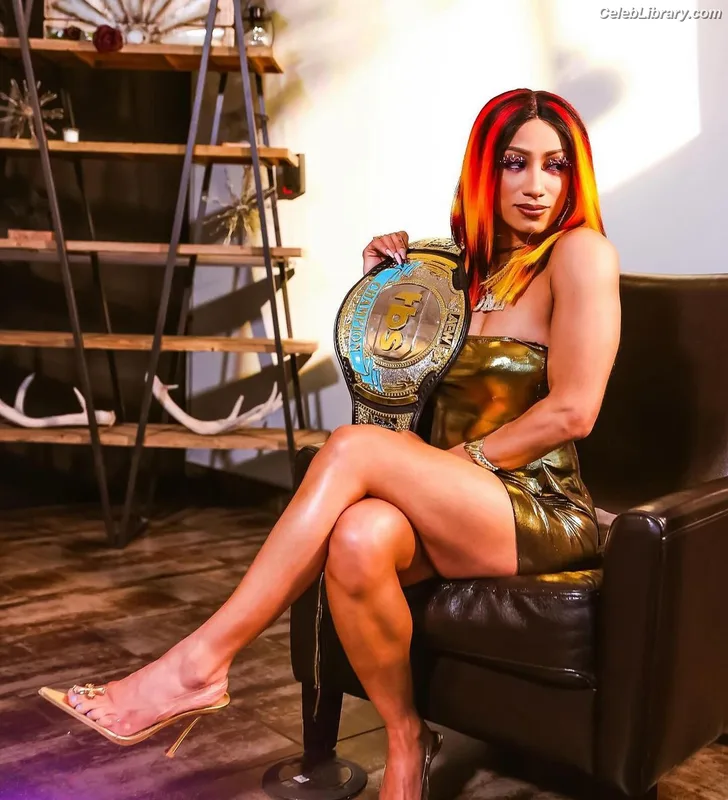 Sasha Banks photo 5 of 776