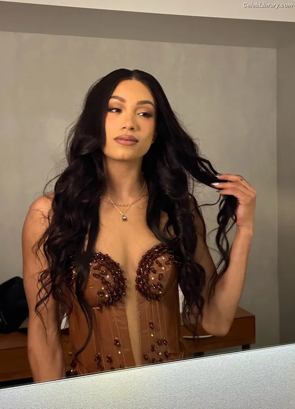 Sasha Banks photo 20 of 776