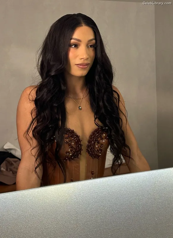 Sasha Banks photo 21 of 776