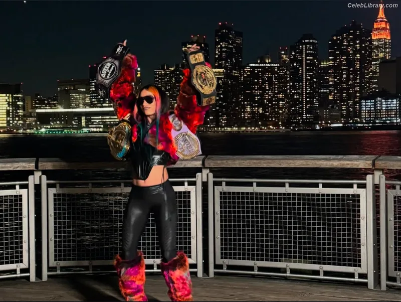 Sasha Banks photo 18 of 776