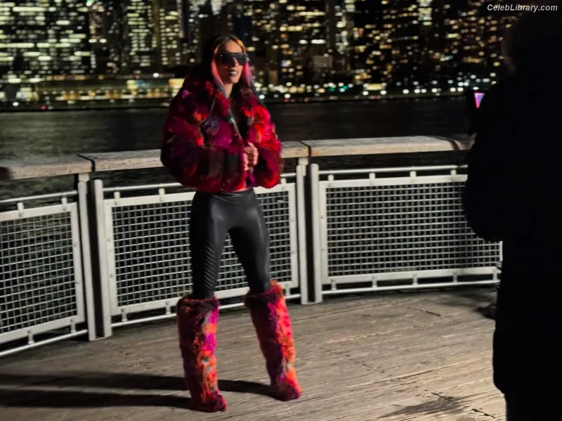 Sasha Banks photo 20 of 776