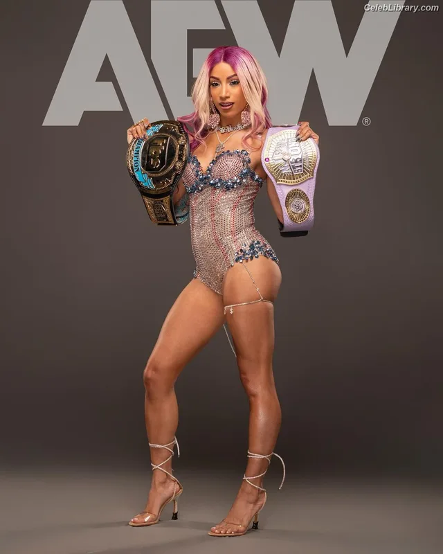 Sasha Banks photo 24 of 776
