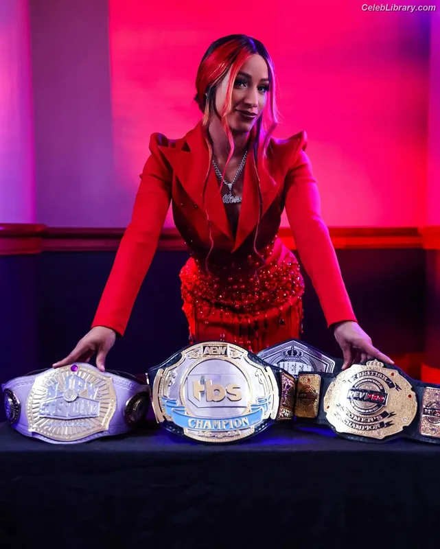 Sasha Banks photo 8 of 776