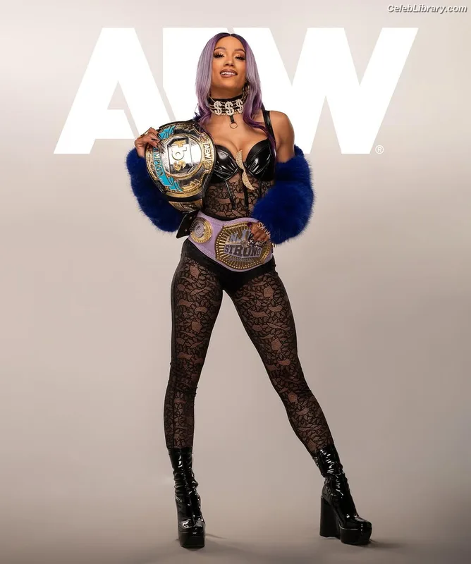Sasha Banks photo 4 of 776