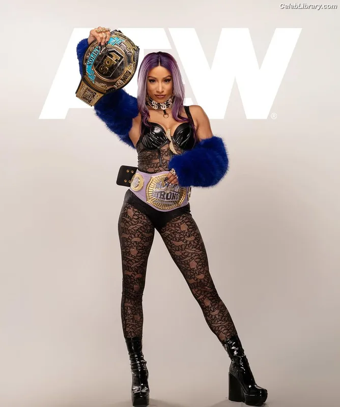 Sasha Banks photo 6 of 776