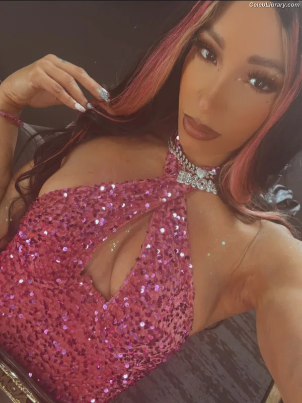 Sasha Banks photo 9 of 776