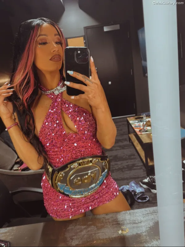 Sasha Banks photo 11 of 776