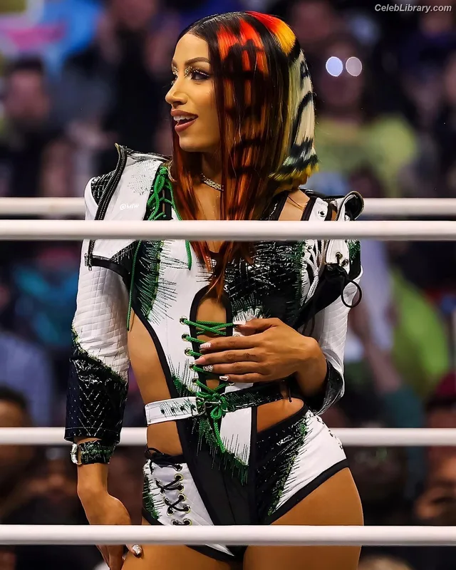 Sasha Banks photo 8 of 776