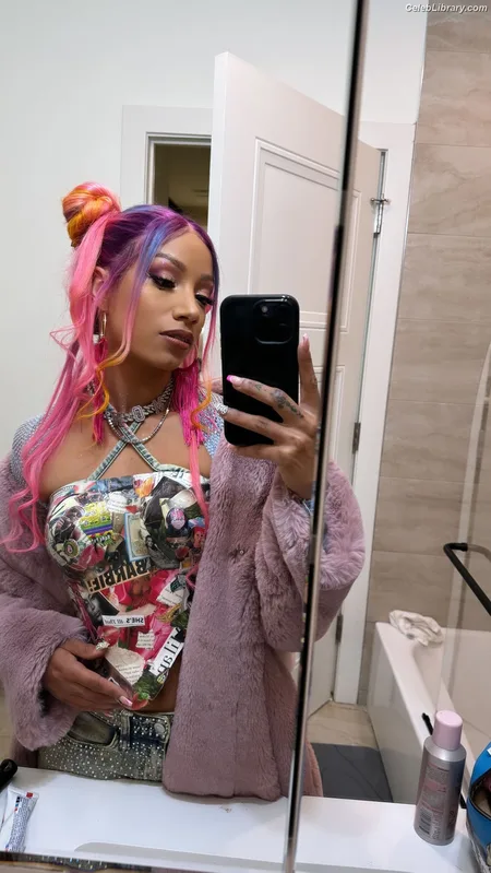 Sasha Banks photo 9 of 776