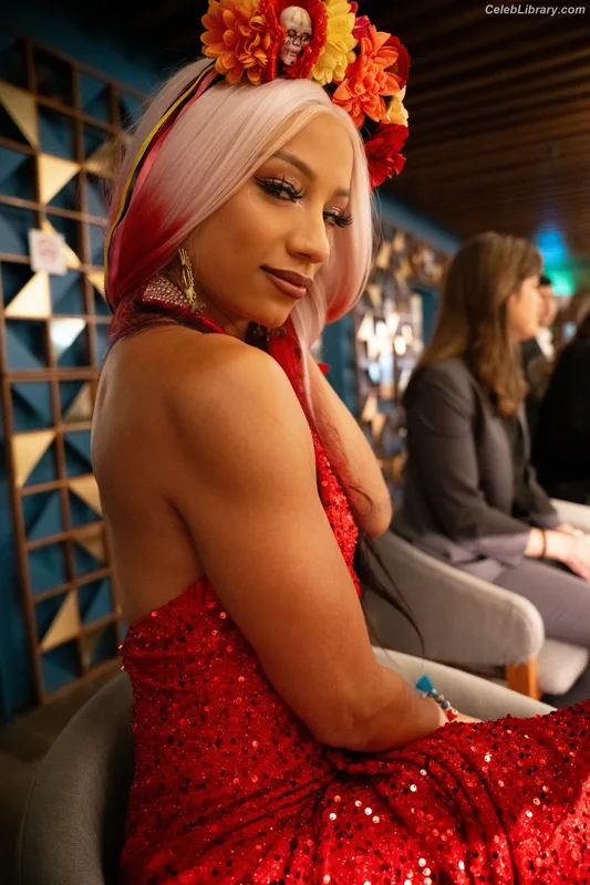 Sasha Banks photo 23 of 776