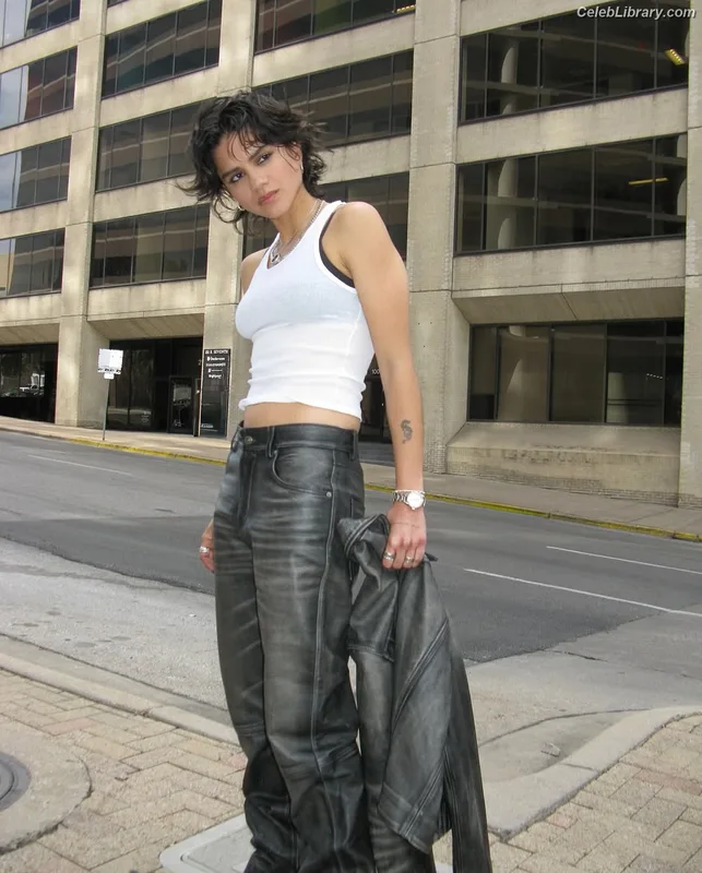 Sasha Calle photo 22 of 289