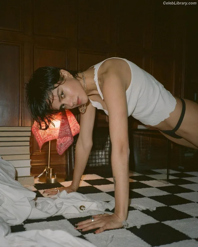 Sasha Calle photo 22 of 289