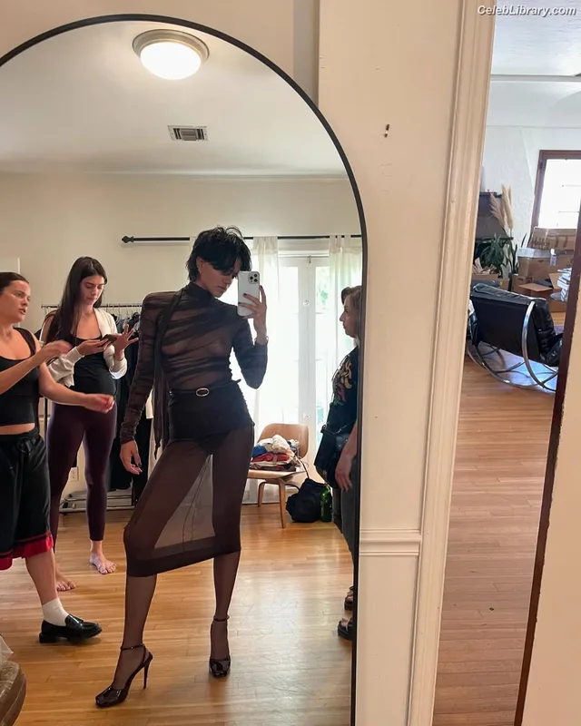 Sasha Calle photo 20 of 289