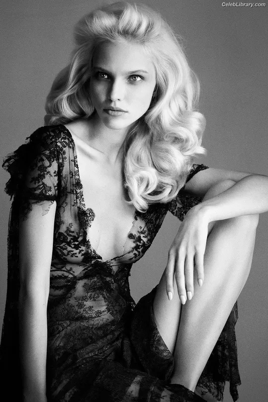 Sasha Luss photo 2 of 41
