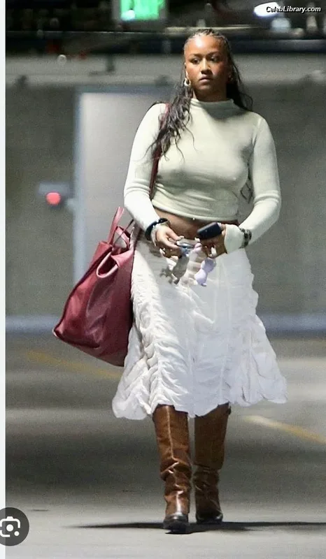 Sasha Obama photo 4 of 9