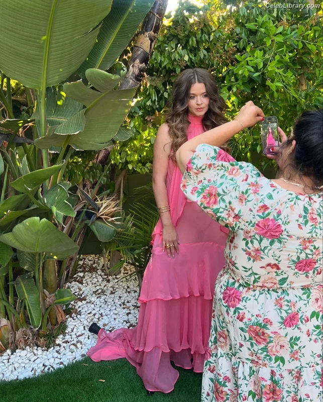Sasha Pieterse photo 21 of 174