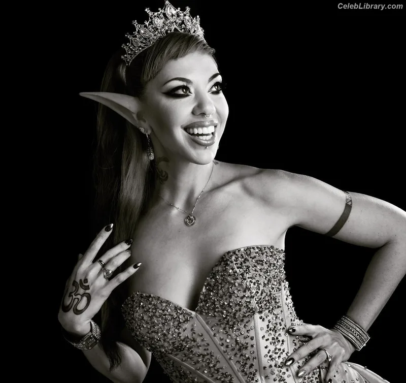 Satine Phoenix photo 21 of 1062