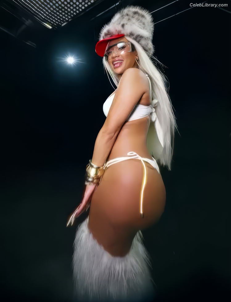 Saweetie photo 18 of 854