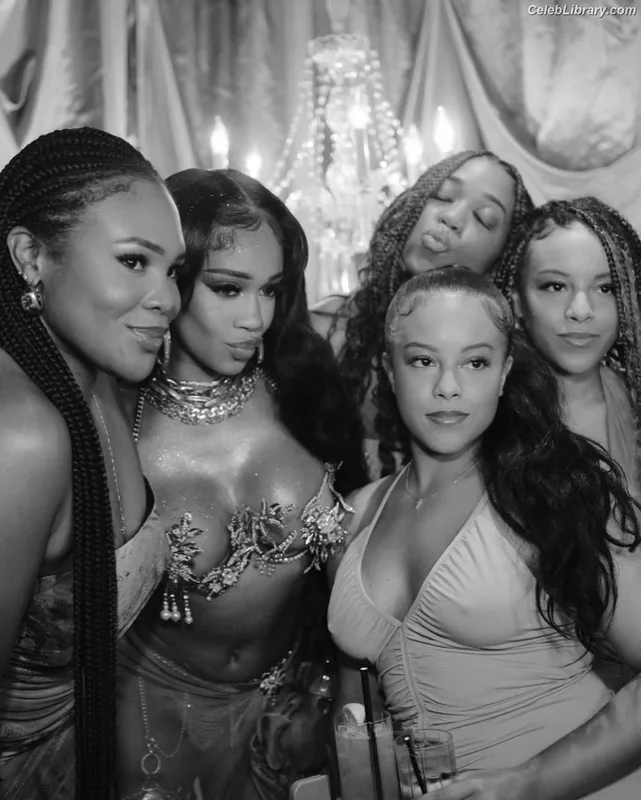 Saweetie photo 11 of 854