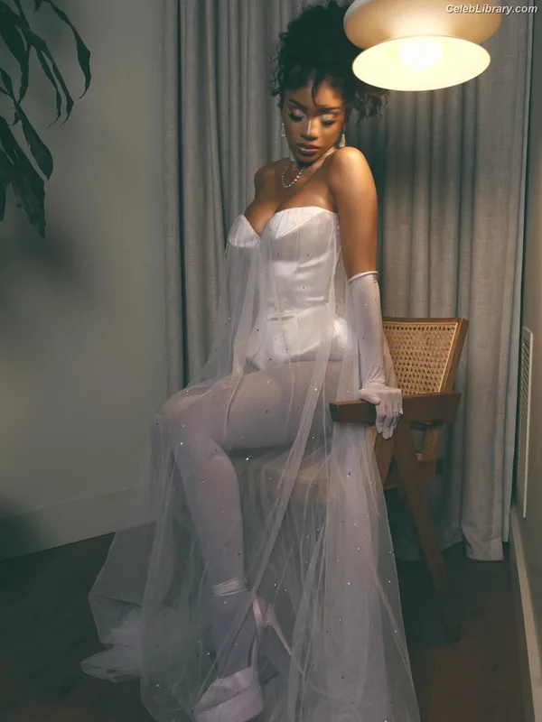 Saweetie photo 22 of 854