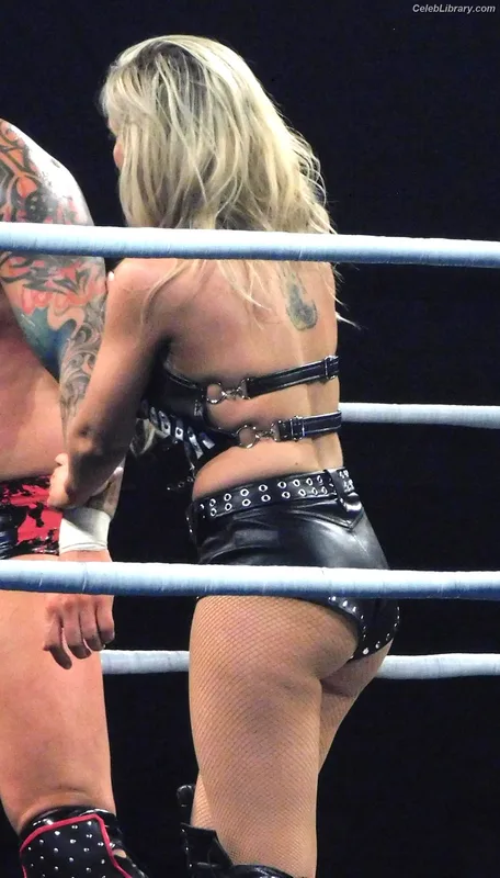 Scarlett Bordeaux photo 3 of 615