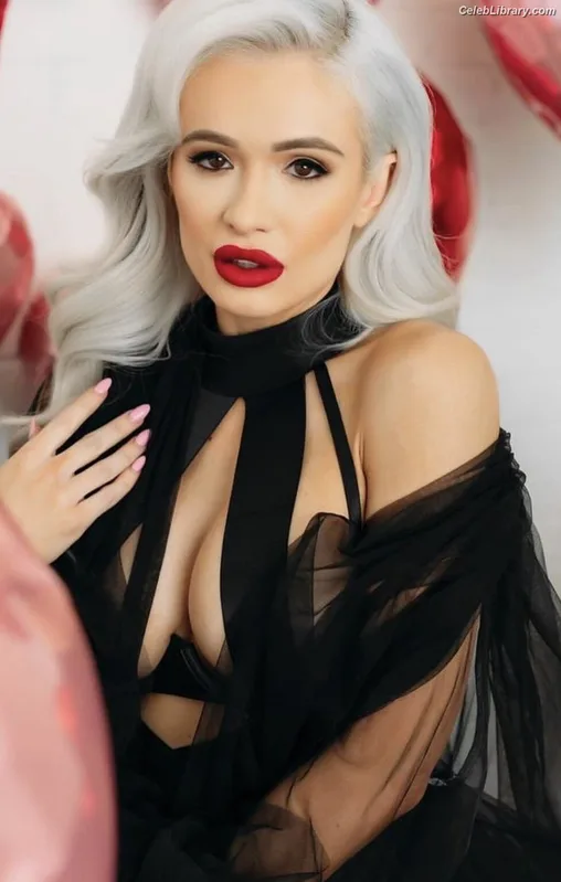 Scarlett Bordeaux photo 5 of 615