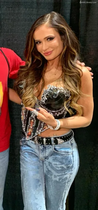 Scarlett Bordeaux photo 5 of 615
