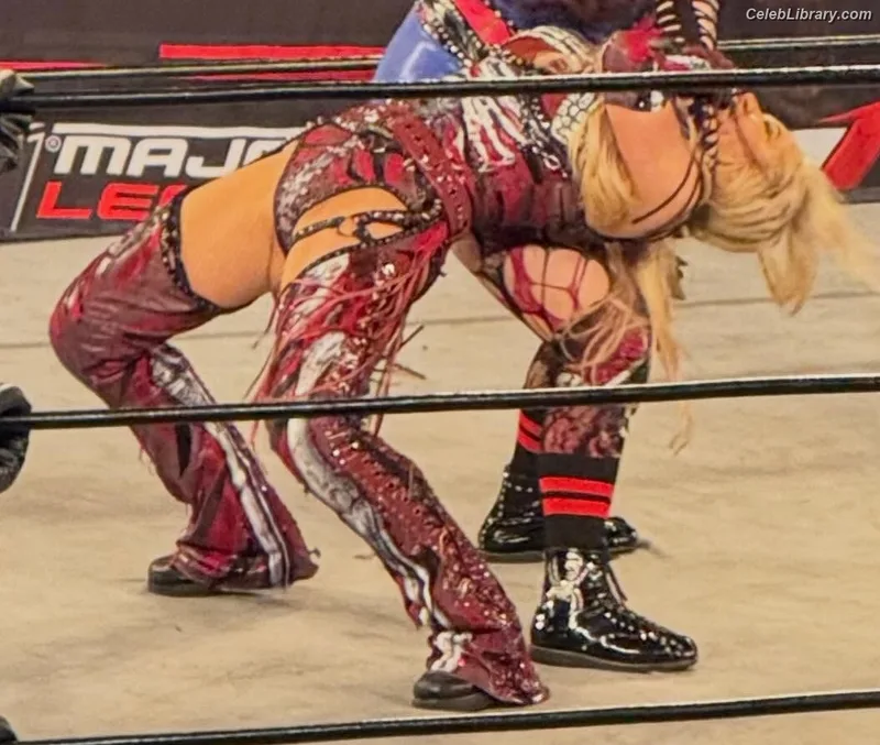 Scarlett Bordeaux photo 15 of 615