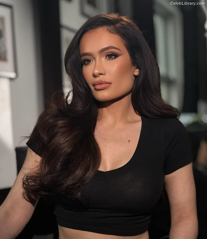 Scarlett Bordeaux photo 12 of 615