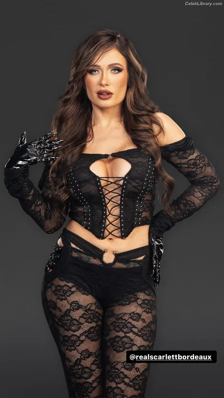 Scarlett Bordeaux photo 1 of 615