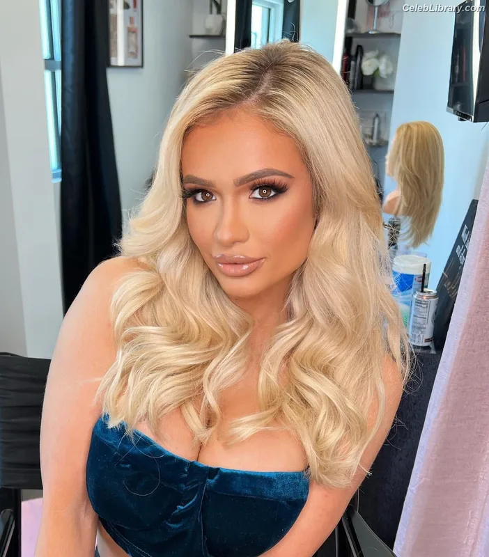 Scarlett Bordeaux photo 14 of 615