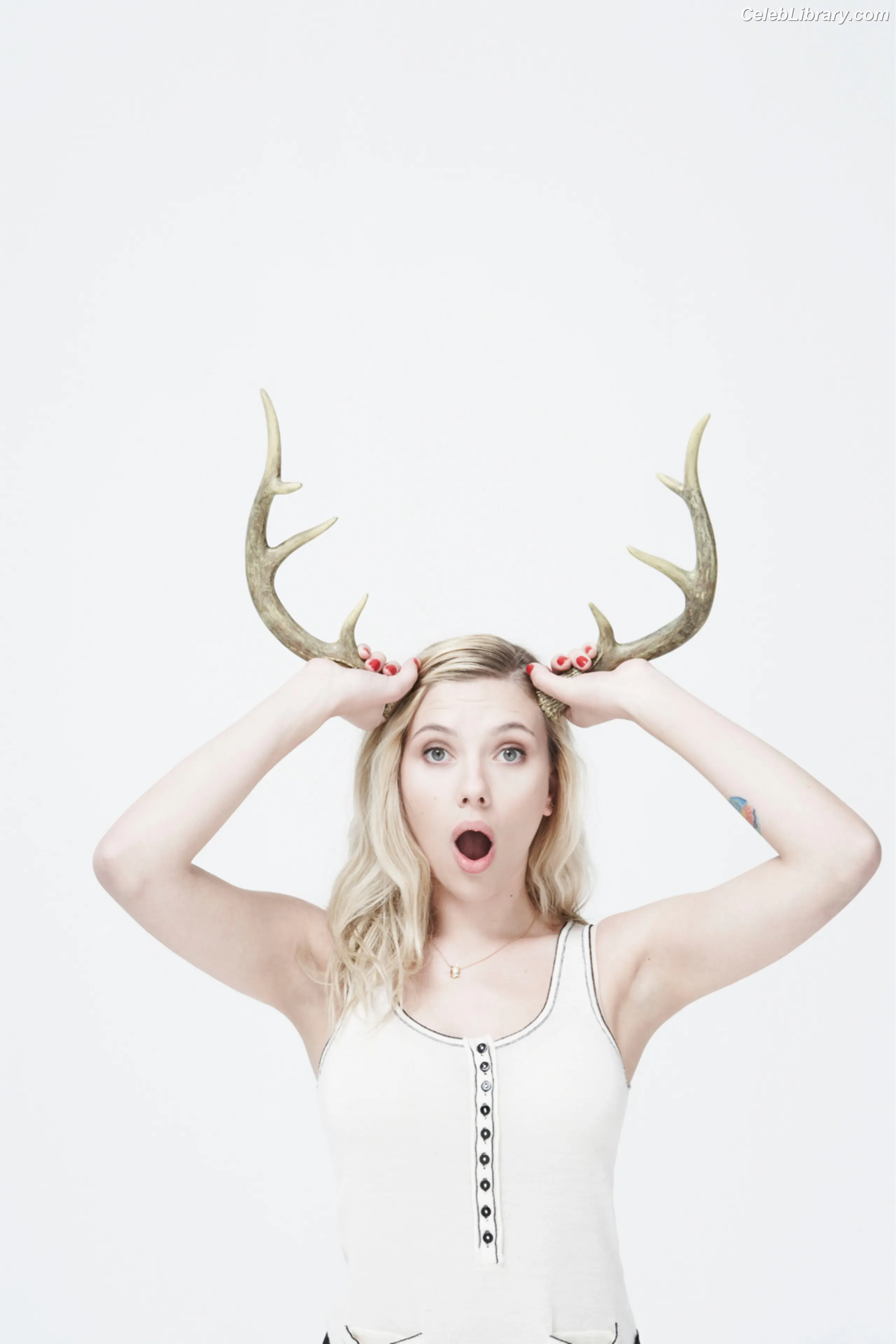 Scarlett Johansson photo 18 of 2619