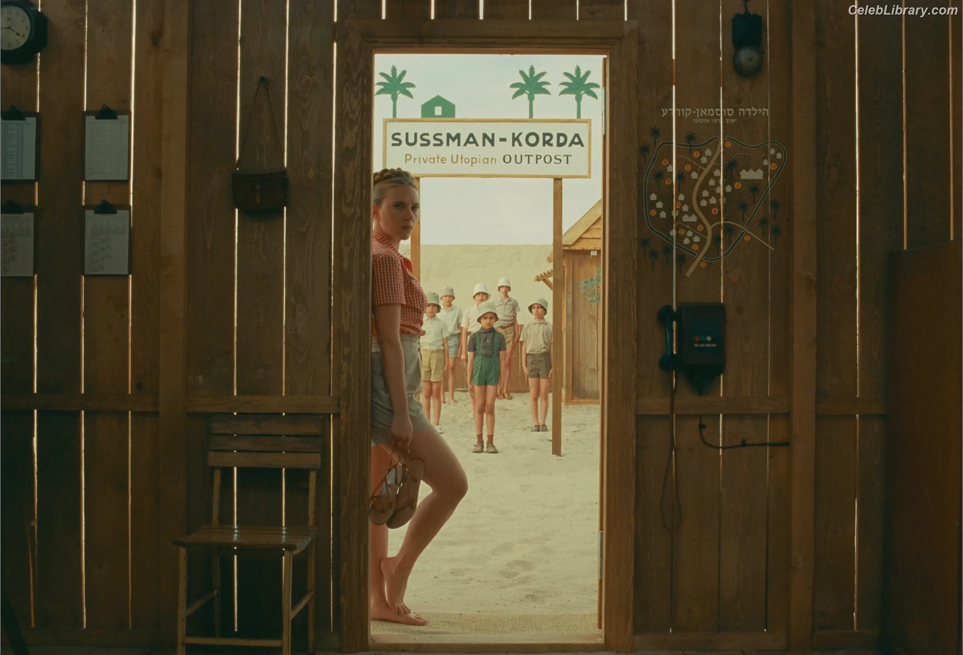 Scarlett Johansson photo 5 of 2619