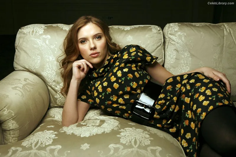 Scarlett Johansson photo 24 of 2617