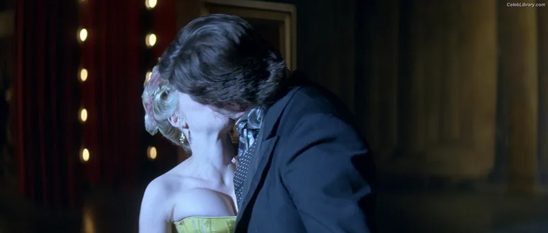 Scarlett Johansson photo 20 of 2617