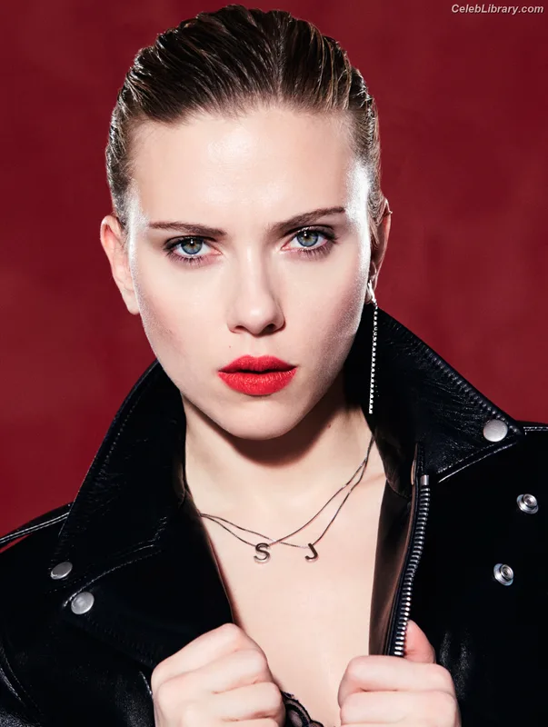 Scarlett Johansson photo 2 of 2617