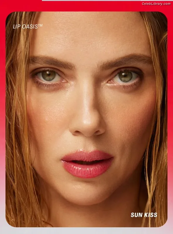 Scarlett Johansson photo 22 of 2617