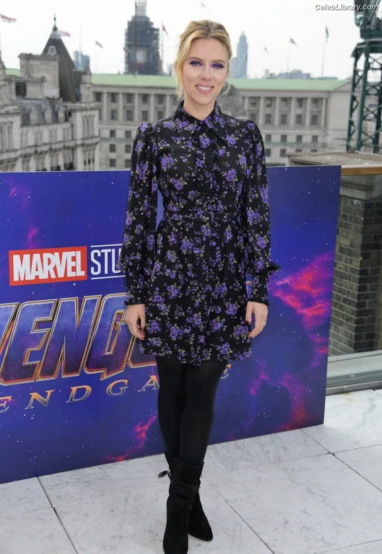 Scarlett Johansson photo 9 of 2617