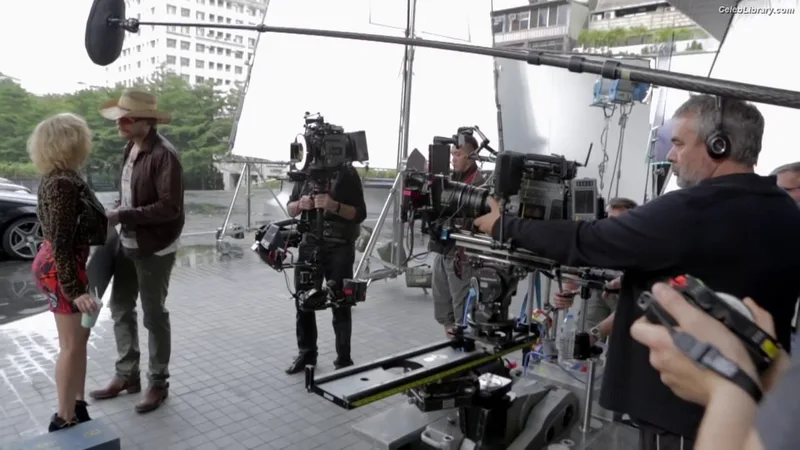 Scarlett Johansson photo 23 of 2617