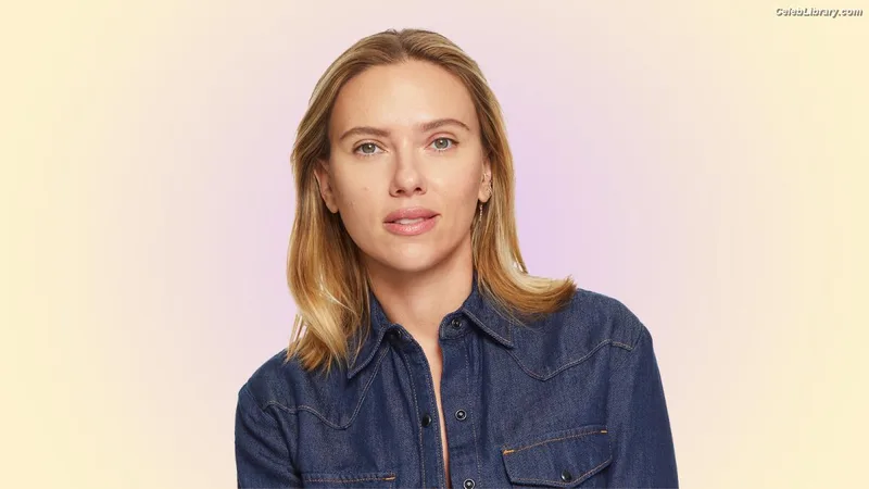 Scarlett Johansson photo 11 of 2617