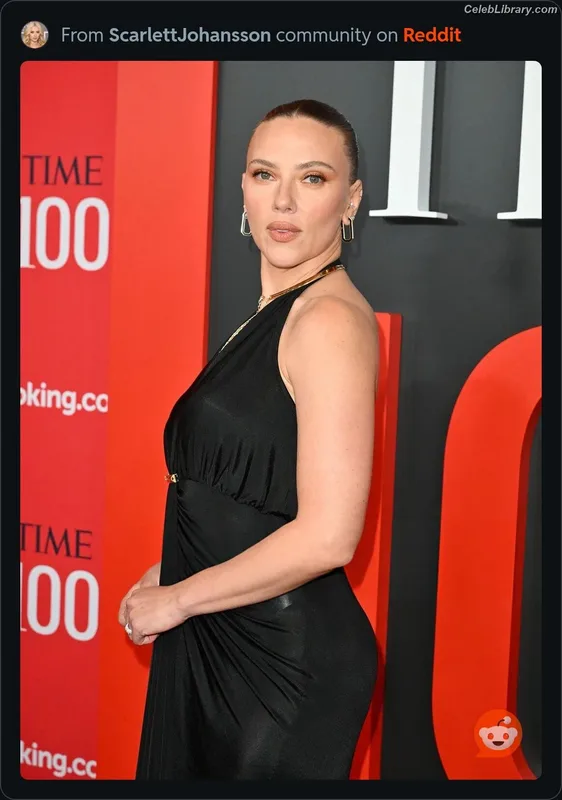 Scarlett Johansson photo 12 of 2617