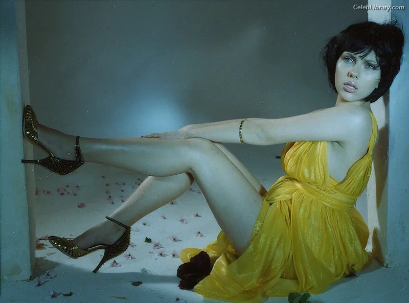 Scarlett Johansson photo 22 of 2617