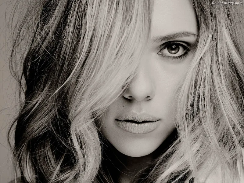 Scarlett Johansson photo 15 of 2617
