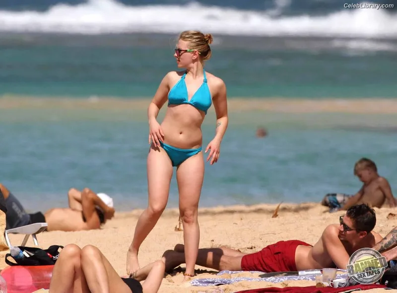 Scarlett Johansson photo 14 of 2617