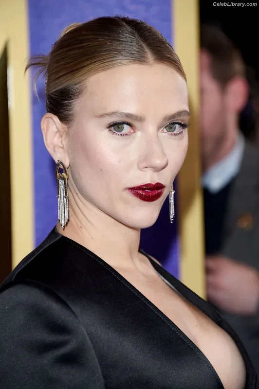 Scarlett Johansson photo 23 of 2617