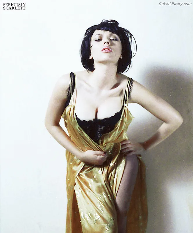 Scarlett Johansson photo 6 of 2617
