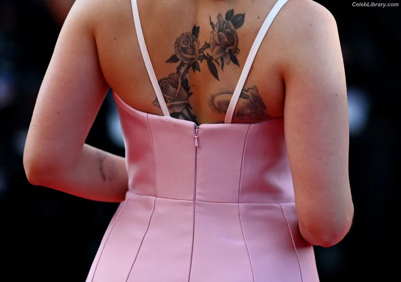 Scarlett Johansson photo 24 of 2617