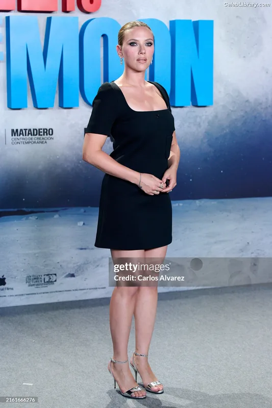 Scarlett Johansson photo 23 of 2617